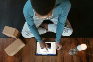 Photo online marketplace safety tips buyers sellers