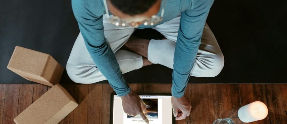 Photo online marketplace safety tips buyers sellers